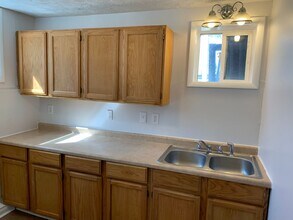 2819 Clinton Rd in Lansing, MI - Building Photo - Building Photo