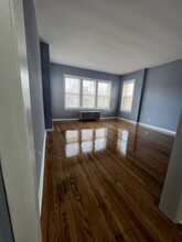 3025 N Parkside Ave, Unit 1 in Chicago, IL - Building Photo - Building Photo