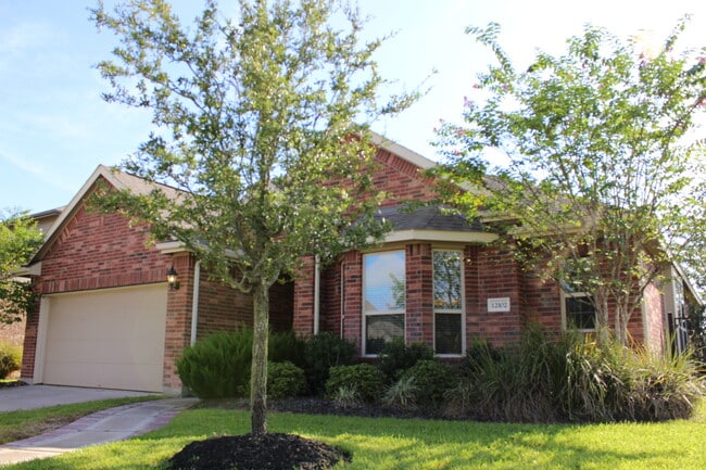 property at 12102 Cove Harbor Ln
