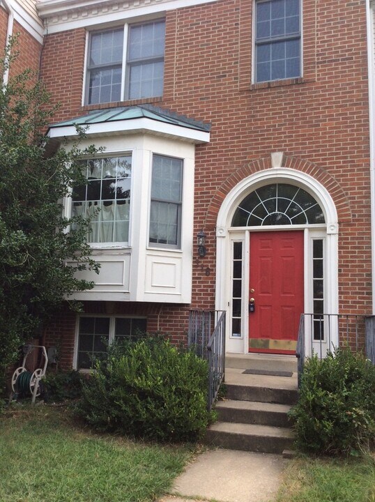 316 St Michaels Cir in Odenton, MD - Building Photo