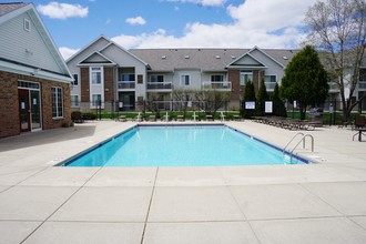 Shadow Creek Apartments in Madison, WI - Building Photo - Building Photo