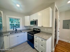 1213 Cherry St in Jacksonville, FL - Building Photo - Building Photo