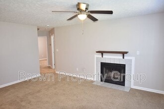 55 Surfwind Dr in Spring Lake, NC - Building Photo - Building Photo