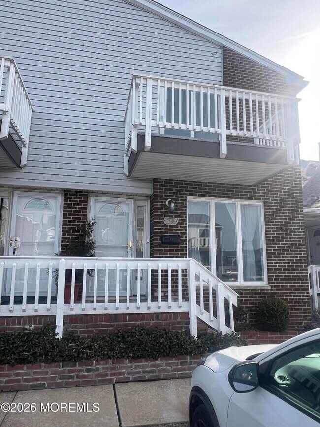 25 Meadow Ave in Monmouth Beach, NJ - Building Photo - Building Photo