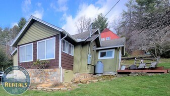 144 Azalea Way in Banner Elk, NC - Building Photo