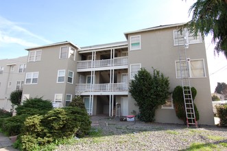 185 Belleview Dr in San Leandro, CA - Building Photo - Building Photo