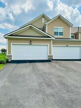 3225 Rossmore Cir in Powell, OH - Building Photo - Building Photo