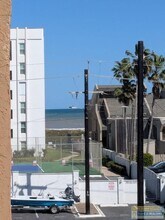 123 E Amberjack St in South Padre Island, TX - Building Photo - Building Photo