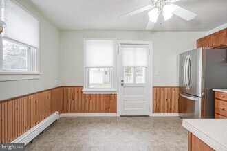 89 Main St in Bridgeport, NJ - Building Photo - Building Photo