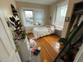 903 Beacon St, Unit 21 in Boston, MA - Building Photo