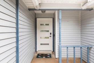 3030 Blue Pine Ln in Niceville, FL - Building Photo - Building Photo