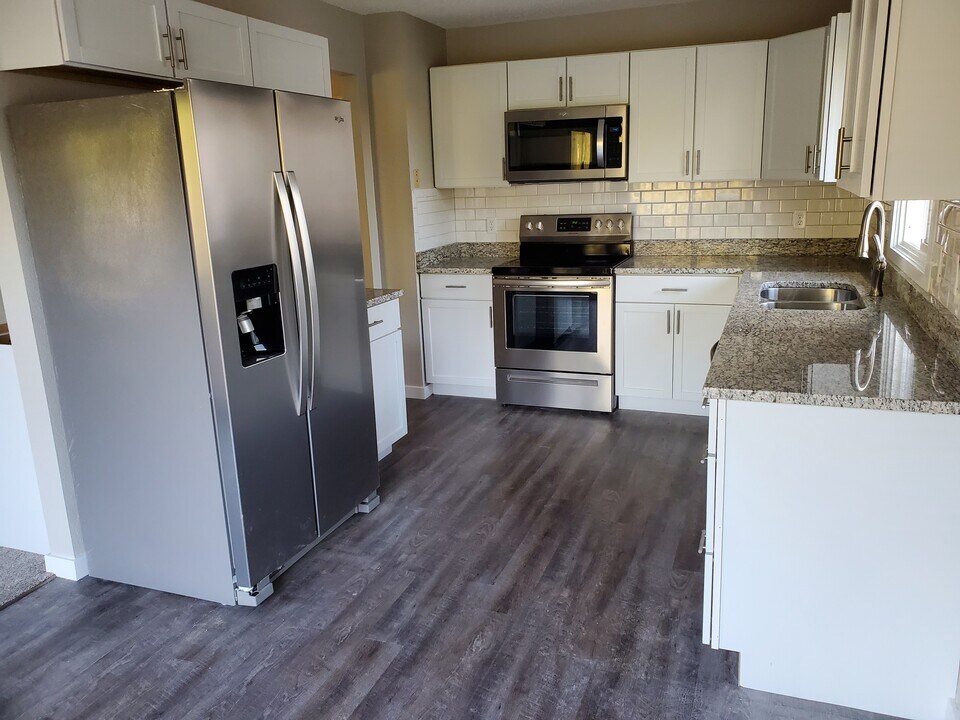 3542 Independence Ave N, Unit 3542 in Minneapolis, MN - Building Photo