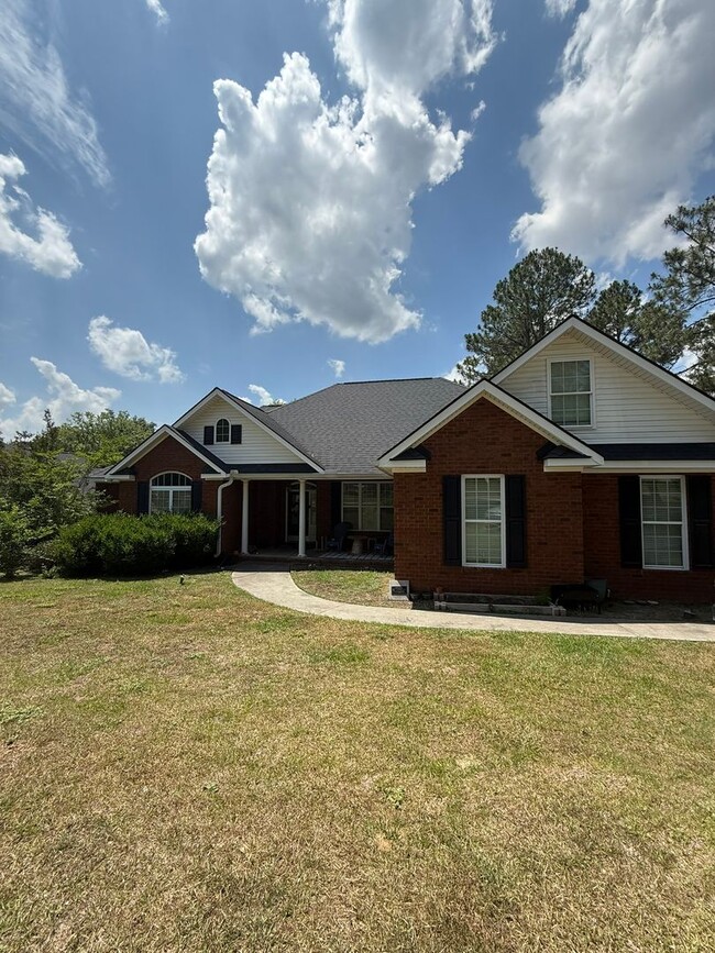 property at 1205 Columbus Dr