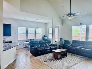 3925 Gildas Path in Pflugerville, TX - Building Photo - Building Photo