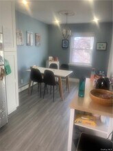 23-15 28th St, Unit 3 in Queens, NY - Building Photo - Building Photo