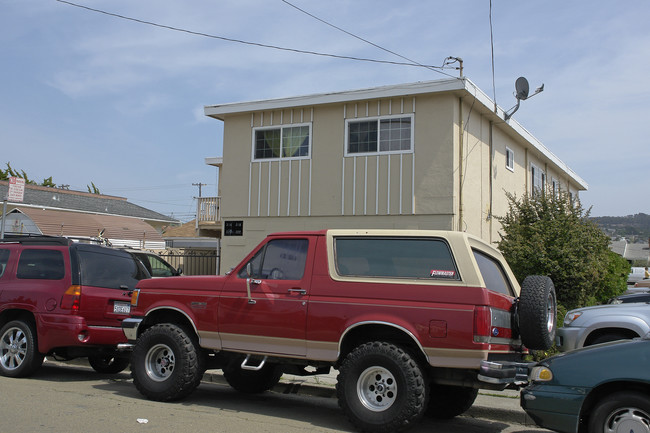 322 39th St in Richmond, CA - Building Photo - Building Photo