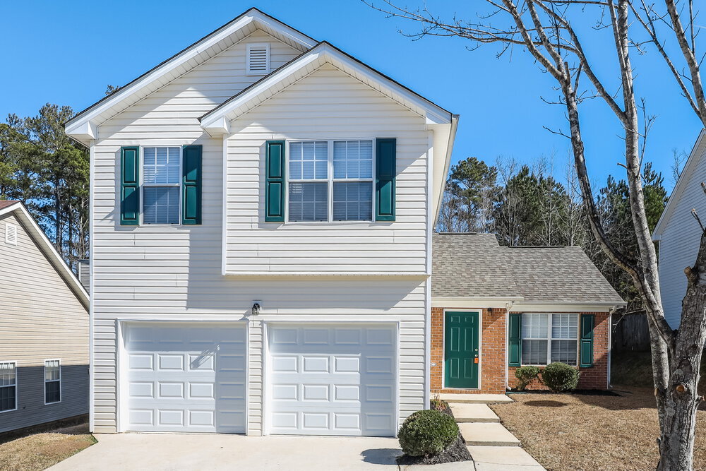 4405 Gladewood Run in Union City, GA - Building Photo