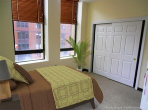 8 Essex St, Unit 1 BED Downtown CLEANNNN in Boston, MA - Building Photo - Building Photo