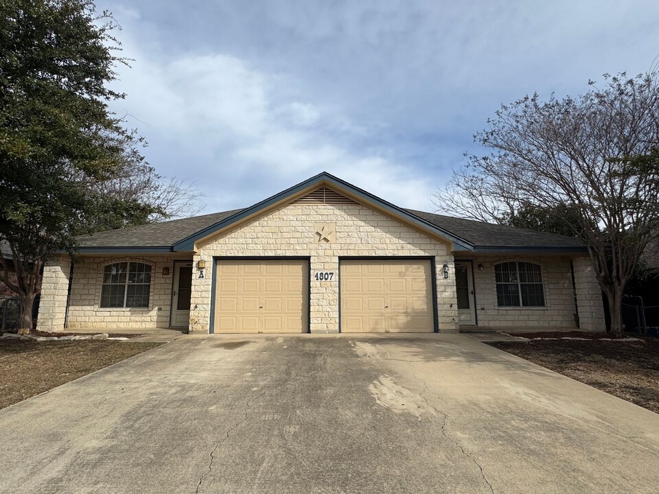 4807 John David Dr in Killeen, TX - Building Photo