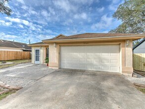 1202 Windhorst Ridge Dr in Brandon, FL - Building Photo - Building Photo