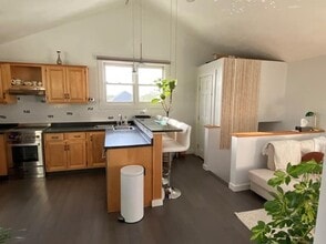 17 Millett St, Unit Furnished condo in Gloucester, MA - Foto de edificio - Building Photo