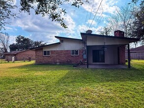 9506 Carousel Ln in Houston, TX - Building Photo - Building Photo