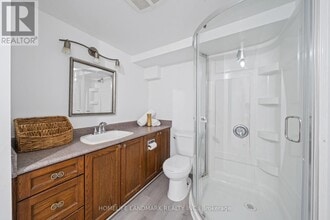 83 Old Colony Rd in Richmond Hill, ON - Building Photo - Building Photo