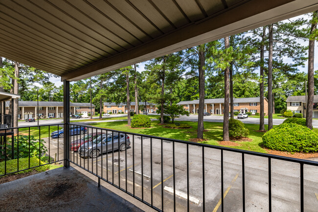 Tryon Estates Apartments in New Bern, NC - Building Photo - Building Photo