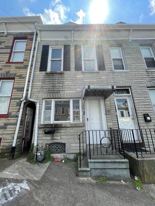 1124 Green St in Reading, PA - Building Photo