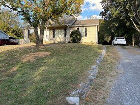 626 Olive Branch Rd in Smyrna, TN - Building Photo