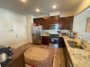 1002 Mirbeck Ln in Durham, NC - Building Photo - Building Photo