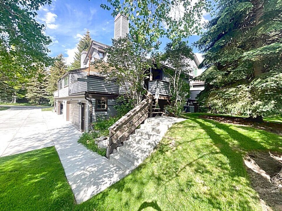 3065 W Elk Run Dr in Park City, UT - Building Photo