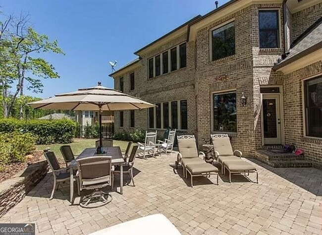 property at 11037 Estates Cir