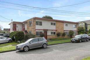 7016 Linden Ave N in Seattle, WA - Building Photo