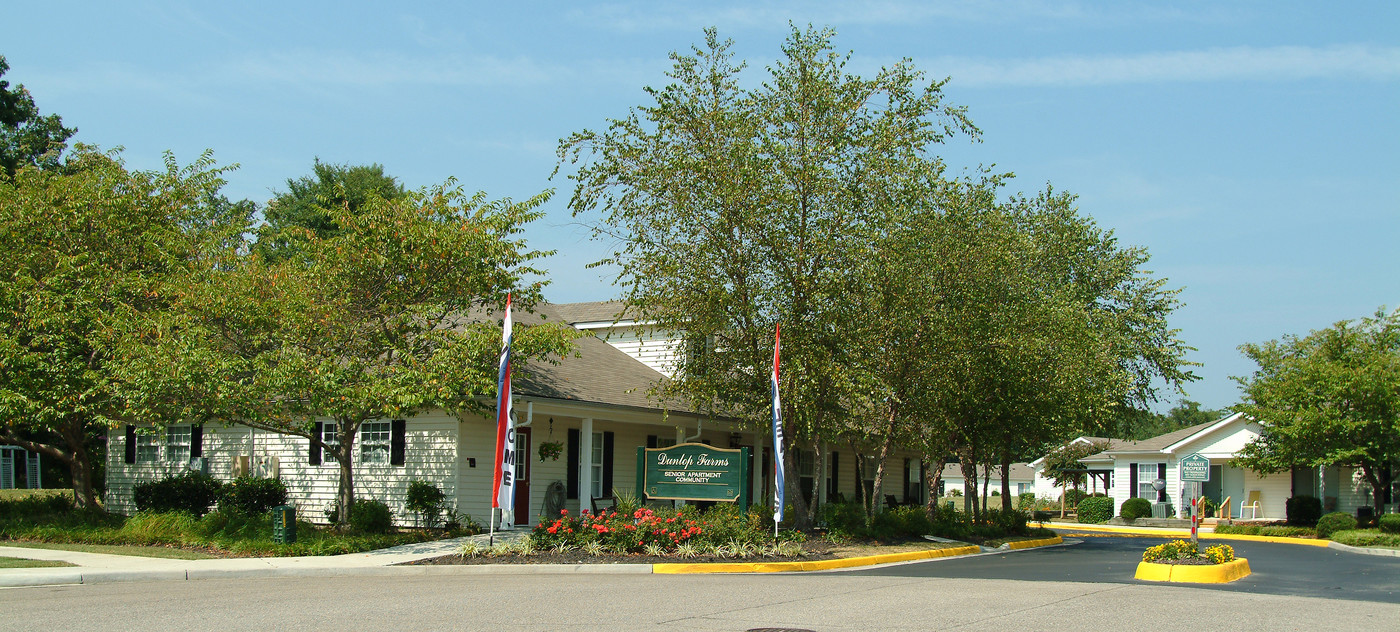 Dunlop Farms Senior Apartments 55+ in Colonial Heights, VA - Building Photo