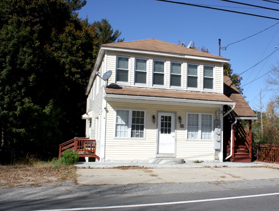 387 Putnam Pike-Unit -B in Killingly, CT - Building Photo