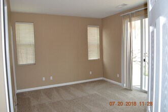 1974 Zephyr Way in Sparks, NV - Building Photo - Building Photo