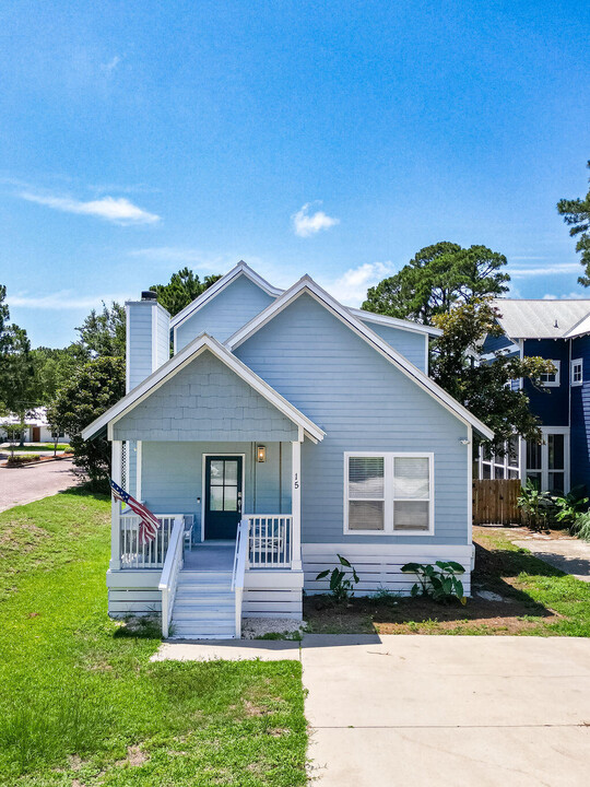 15 Bayshore Pines Ct in Miramar Beach, FL - Building Photo