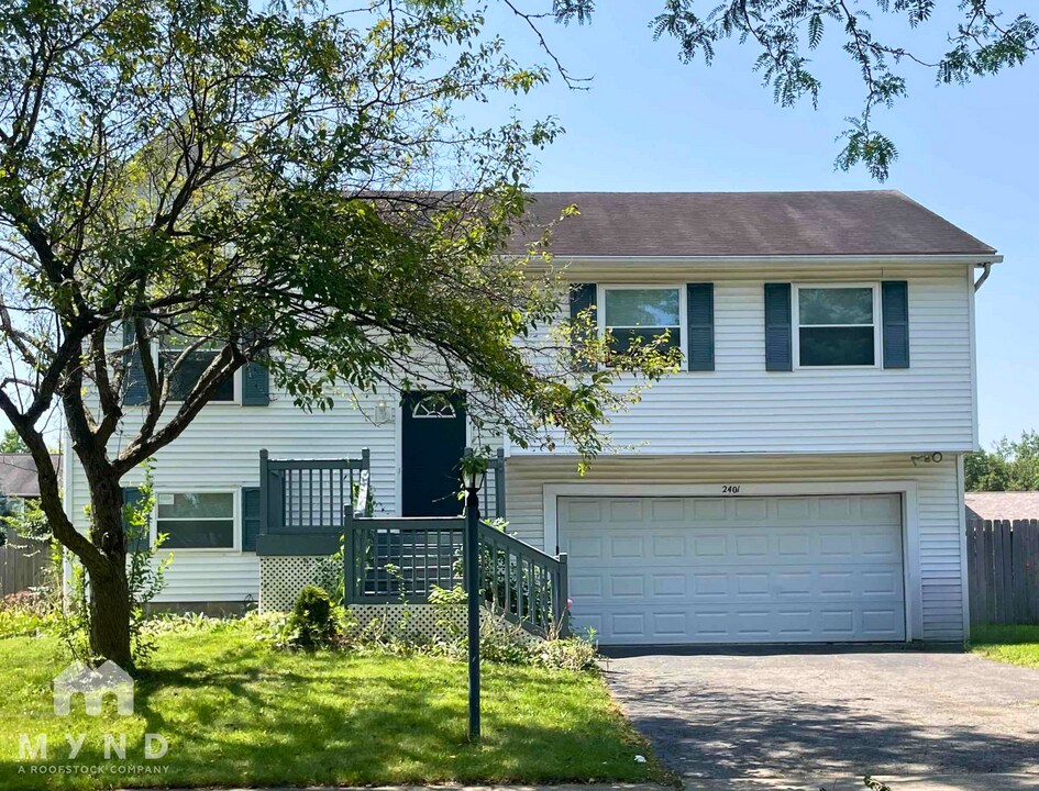 2401 Stargrass Ave in Grove City, OH - Building Photo
