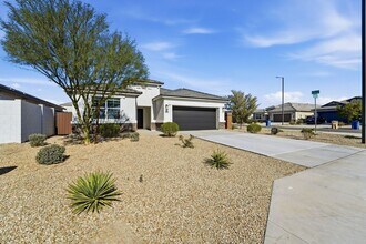 23928 W Ripple Rd in Buckeye, AZ - Building Photo - Building Photo