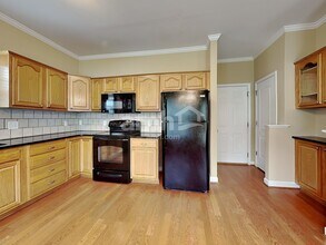 1935 Shillington Dr in Winston-Salem, NC - Building Photo - Building Photo