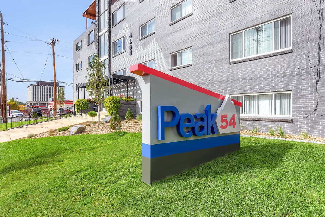 Peak 54 in Denver, CO - Building Photo
