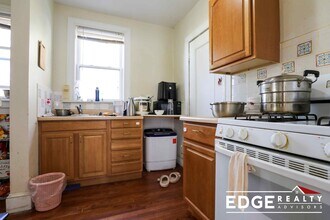 5 Pama Gardens, Unit 1 in Boston, MA - Building Photo - Building Photo