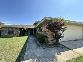 4505 River Oaks Dr in Killeen, TX - Building Photo
