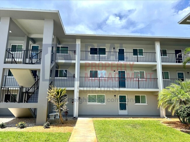 property at 649 S Tamiami Trl