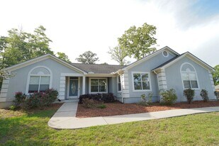 1908 Wagon Wheel Cir W in Tallahassee, FL - Building Photo