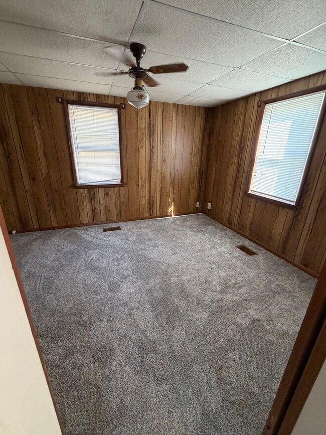 2400 Dewitt Ave in Mattoon, IL - Building Photo - Building Photo