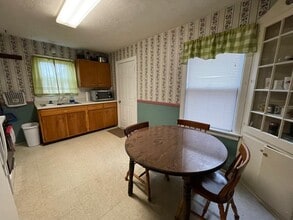 609 E 12th St in Rolla, MO - Building Photo - Building Photo