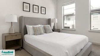 7455 W Camp Wisdom Rd in Dallas, TX - Building Photo