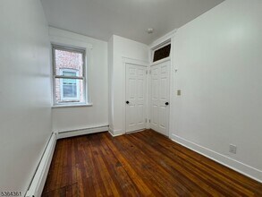 253 Palisade Ave in Garfield, NJ - Building Photo - Building Photo